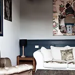 Soprarno Suites